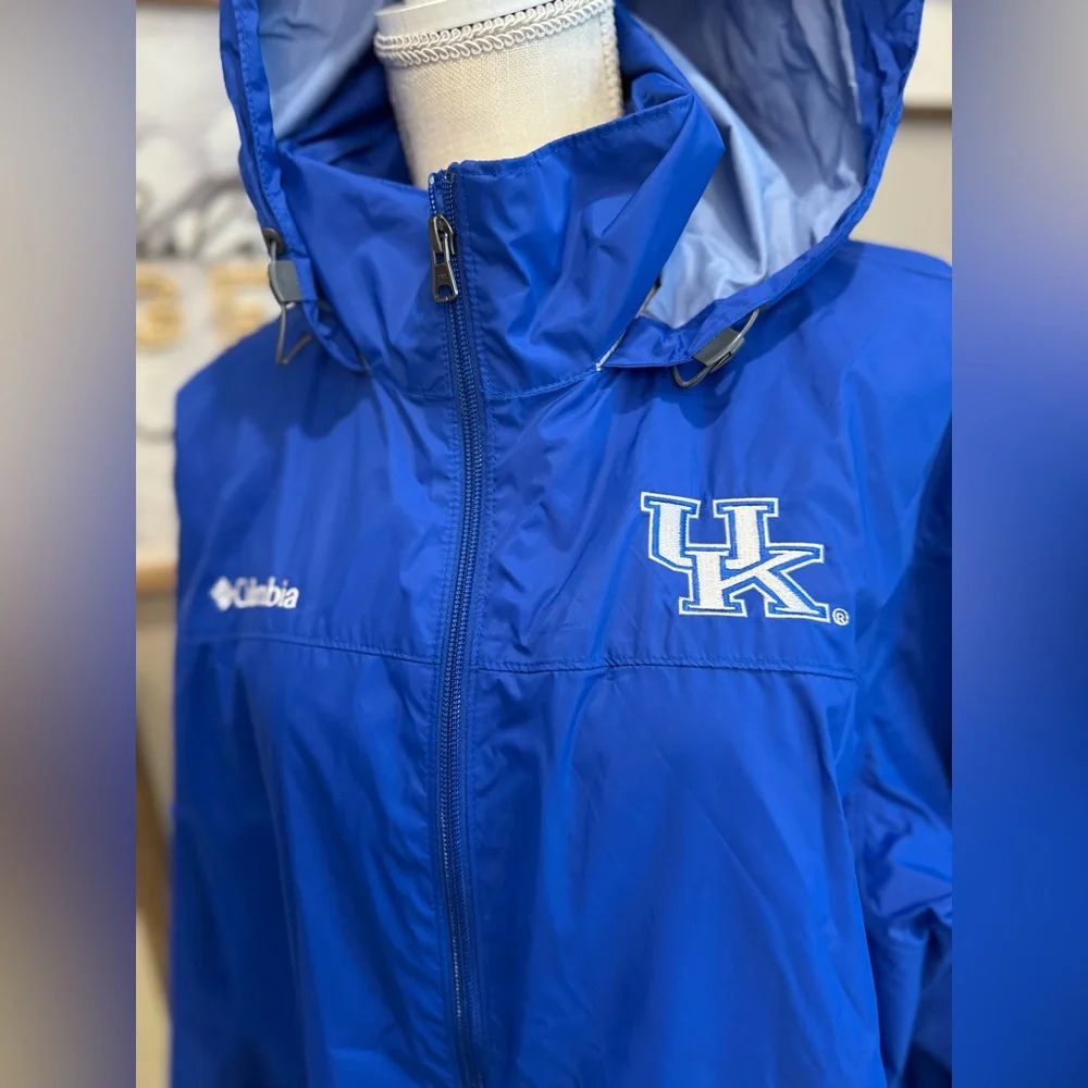 NWOT! COLUMBIA University of Kentucky Blue Windbreaker Rain Jacket